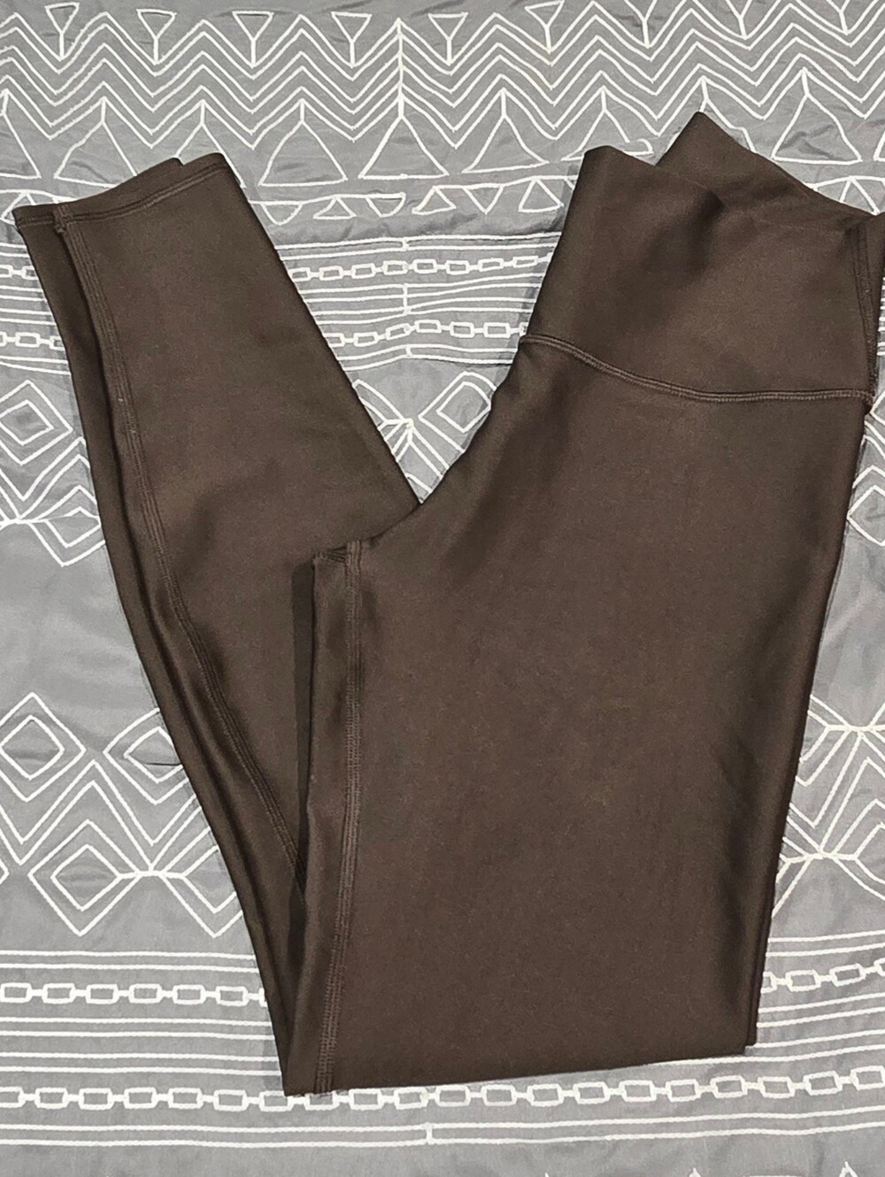 Alo Yoga High Waisted Brown Silky Leggings Size Small